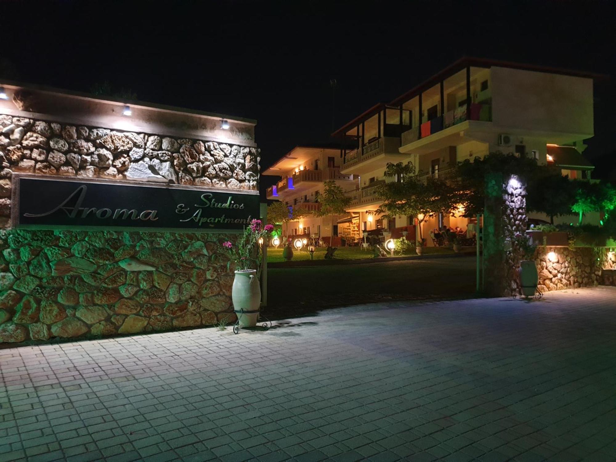 Aroma Studios And Apartments วูร์วูรู ภายนอก รูปภาพ