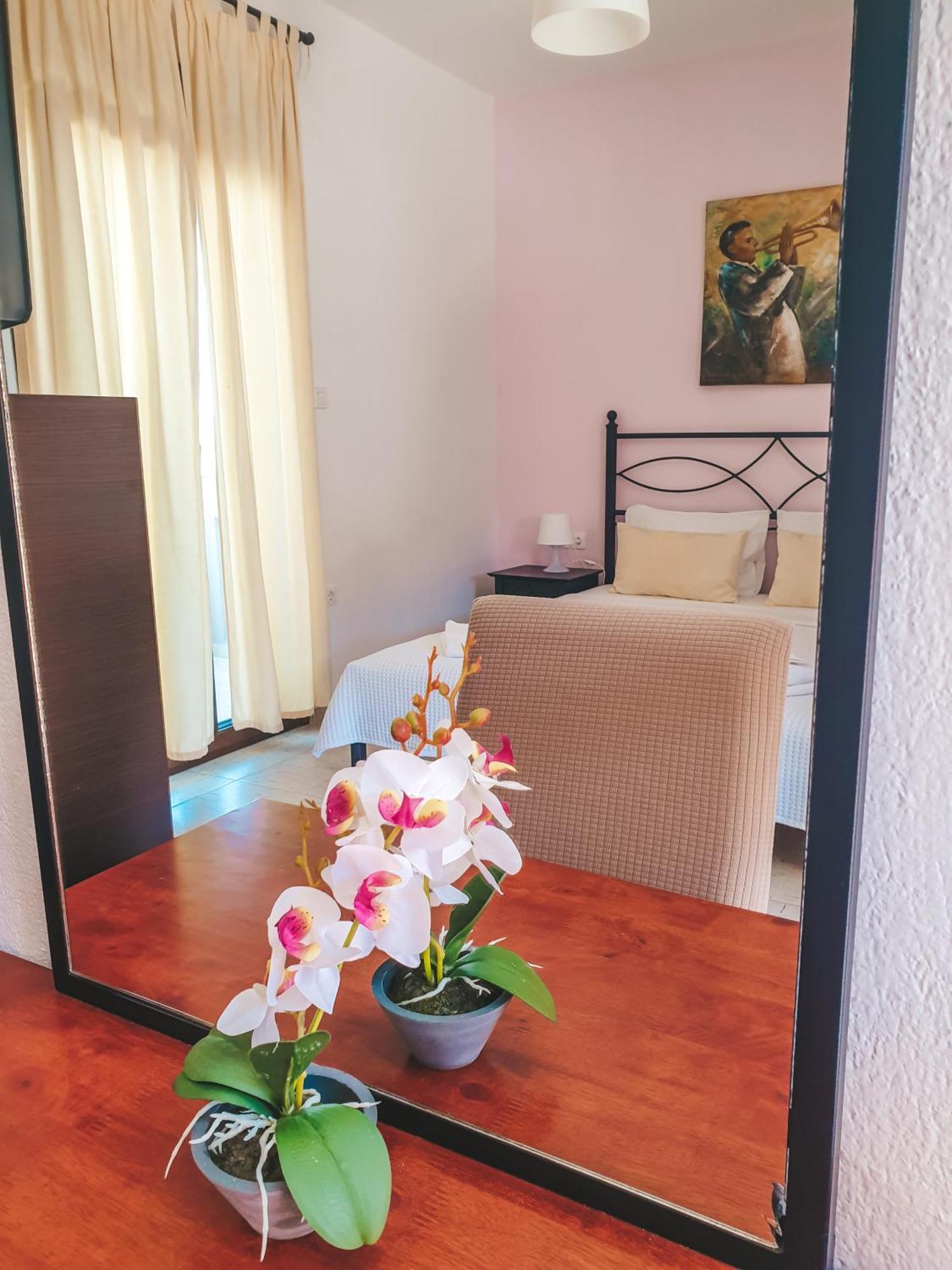 Aroma Studios And Apartments วูร์วูรู ภายนอก รูปภาพ